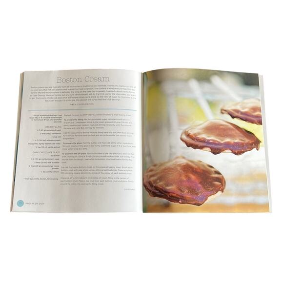 Easy as Pie Pops Dessert Cookbook Colorful Pics Fun Cooking Softcover - Picture 5 of 7